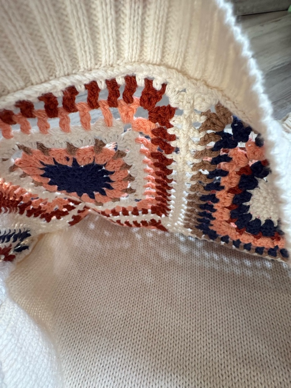 American Eagle Boho Crochet Women's Sweater NWOT Size Small - Picture 9 of 9